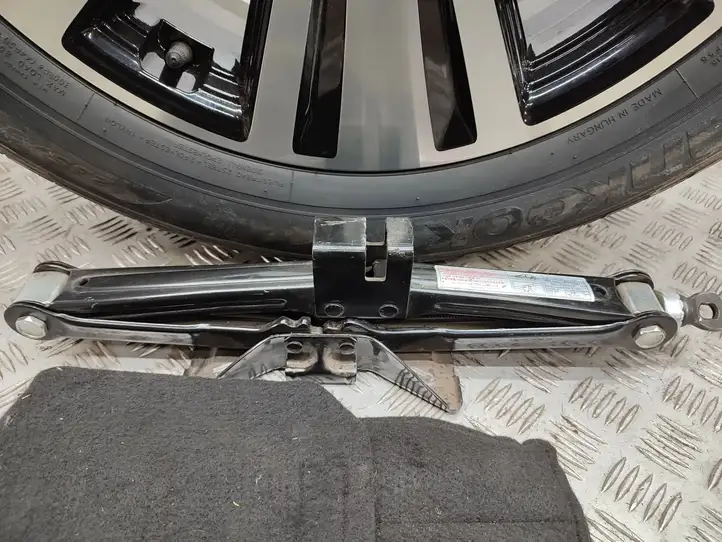 Kia Sportage (2010 - 2014) Запасное колесо R18 — фото 17
