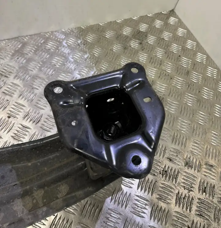 Mini Cooper Countryman R60 (2010 - 2016) 9806219 Кронштейн заднего бампера — фото 6