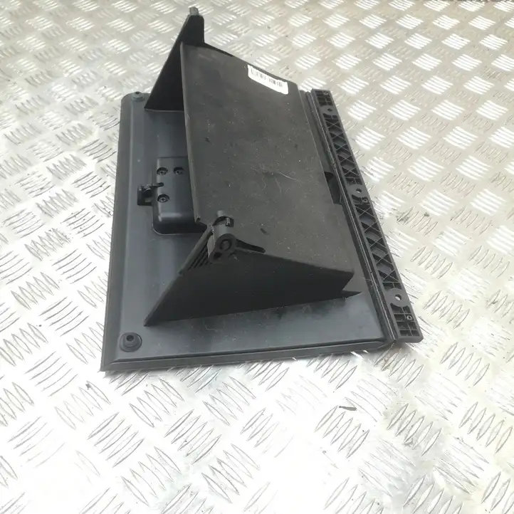 Ford F150 (2008 - 2014) 9L3X1506015 Крышка бардачка — фото 4