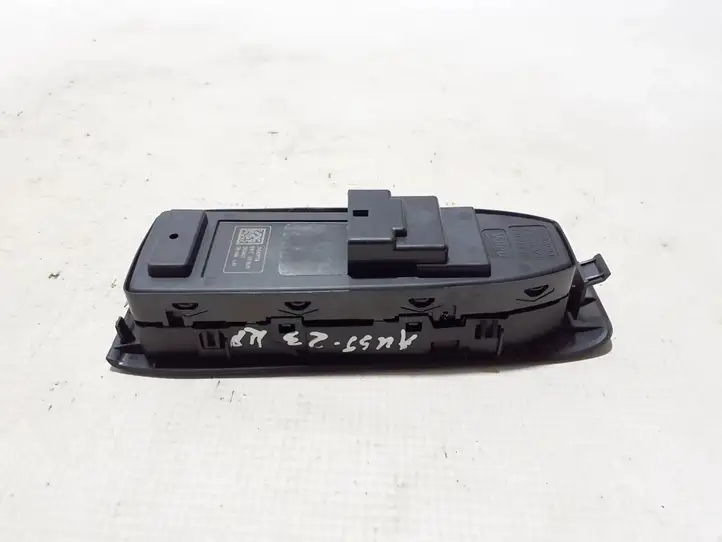 Renault Austral (2023 - ) 254103977R Блок кнопок стеклоподъемников — фото 3