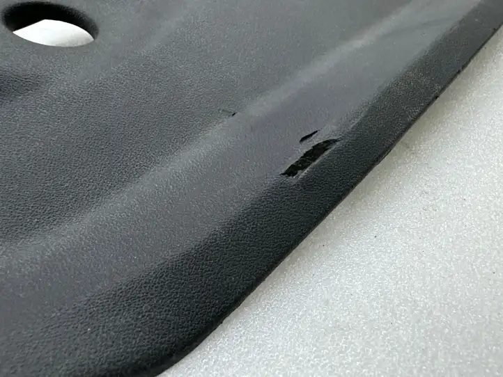 Tesla Model S (2016 - 2021) 100632700F Обшивка бардачка — фото 8