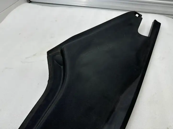 Tesla Model S (2016 - 2021) 100632700F Обшивка бардачка — фото 10