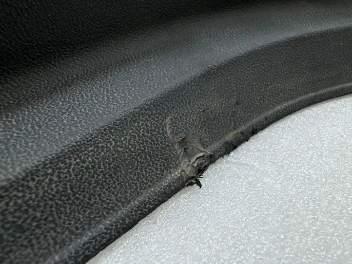 Tesla Model S (2016 - 2021) 100632700E Обшивка бардачка — фото 9
