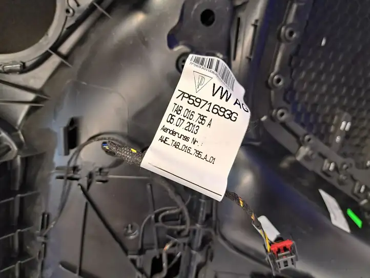 Porsche Cayenne (92A) (2011 - 2017) 7P5867212J Обшивка задней двери — фото 6