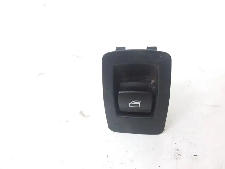 BMW 3 E90 E91 (2005 - 2012) 6945874 Кнопка стеклоподъемников — фото 1