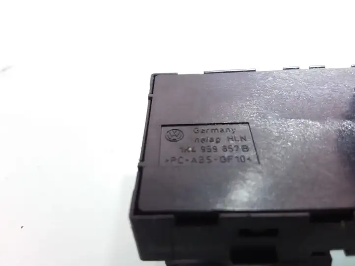Volkswagen PASSAT B6 (2005 - 2010) 1K4959857B Блок кнопок стеклоподъемников — фото 3