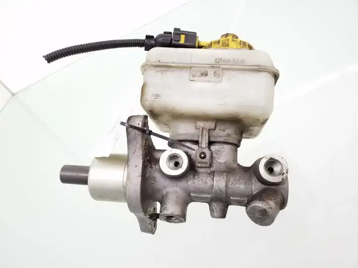 Volkswagen Golf IV (1998 - 2005) 10052299241 Главный тормозной цилиндр — фото 11