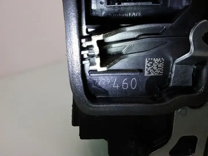 BMW 5 E60 E61 (2004 - 2010) 7229460 Замок задней двери — фото 2