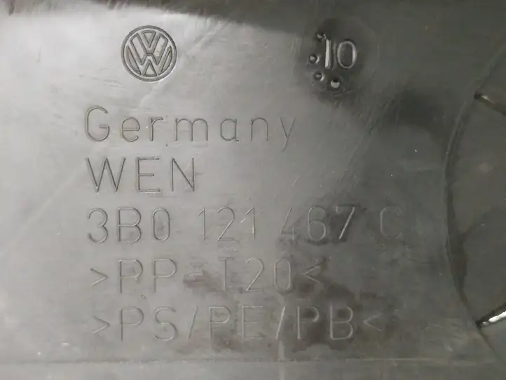 Volkswagen PASSAT B5.5 (2001 - 2005) 3B0121467C Воздуховод интеркулера — фото 4