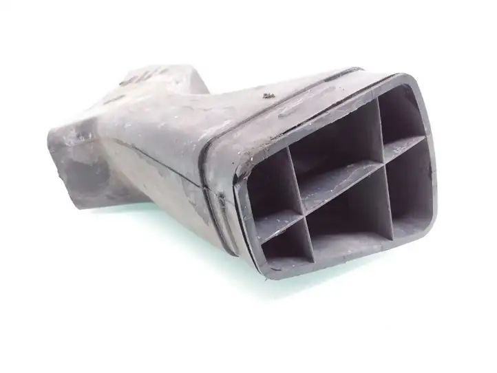 Audi A6 S6 C5 4B (2001 - 2004) 4B0129617B Детали воздухозаборника — фото 2