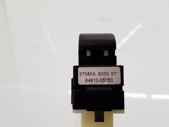 Toyota Avensis T250 (2006 - 2009) 8481005050 Блок кнопок стеклоподъемников — фото 4