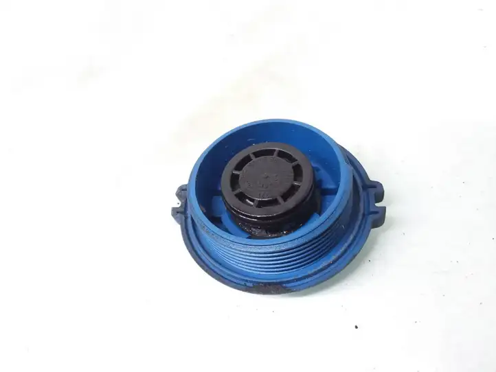 Audi A3/S3 8P (2004 - 2008) 3B0121321 Крышка расширительного бачка — фото 2