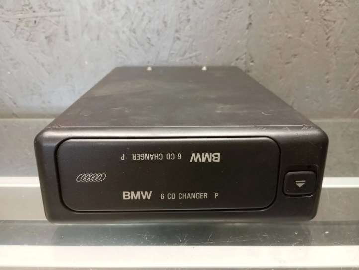 8361058 BMW 7 E38 CD/DVD keitiklis