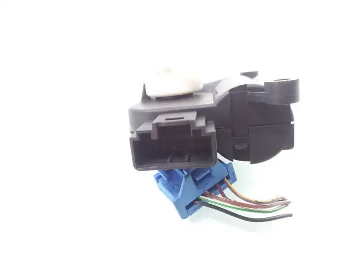 Volkswagen Touran I (2003 - 2010) 1K0907511G Двигатель задвижки потока воздуха — фото 2
