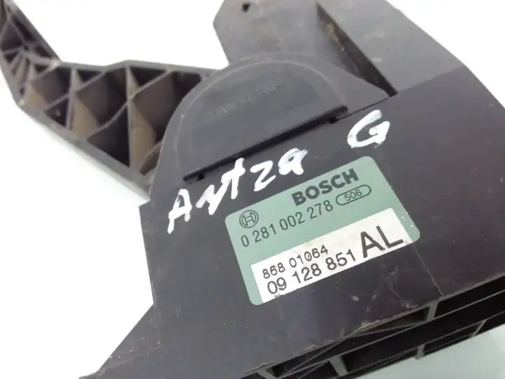 Opel Astra G (1998 - 2004) 09128851 Педаль акселератора — фото 4