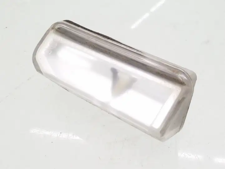 Lexus IS 220D-250-350 (2005 - 2010) Подсветка номера — фото 1