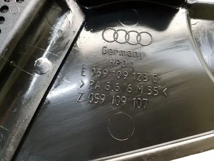 Audi A4 S4 B6 8E 8H (2000 - 2006) 059109123G Защита ремня ГРМ — фото 2