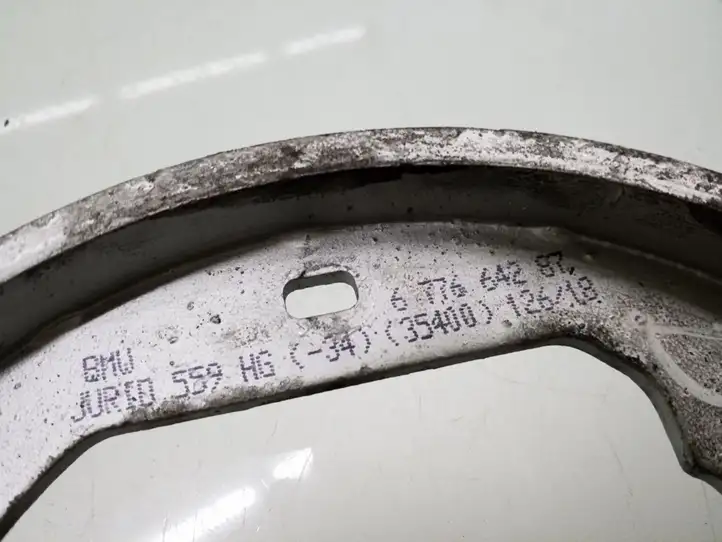 BMW X5 F15 (2013 - 2017) 6776642 Колодки ручного тормоза — фото 3