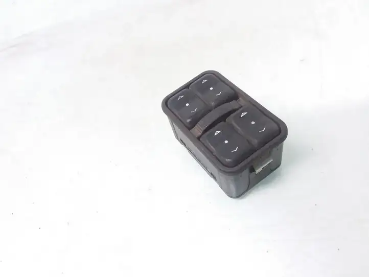 Opel Zafira A (1999 - 2003) 90561086 Блок кнопок стеклоподъемников — фото 1
