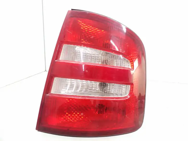 Skoda Fabia Mk1 (6Y) (1999 - 2007) 6Y9945096B Задний фонарь в кузове — фото 1