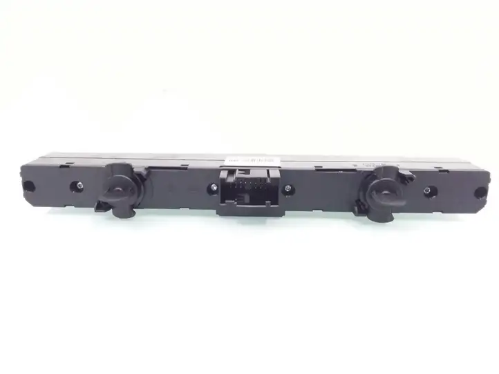 Opel Astra H (2004 - 2009) 13100110 Включатель аварийных фонарей — фото 2