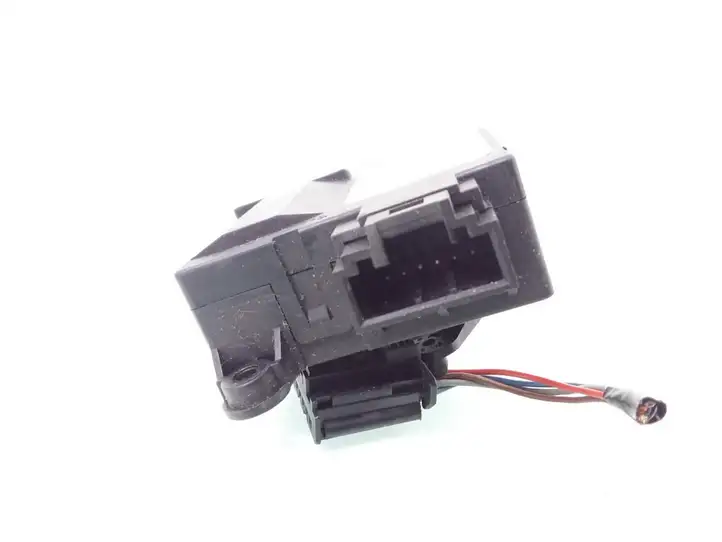 Peugeot Partner (2002 - 2008) 030997F Двигатель задвижки потока воздуха — фото 3