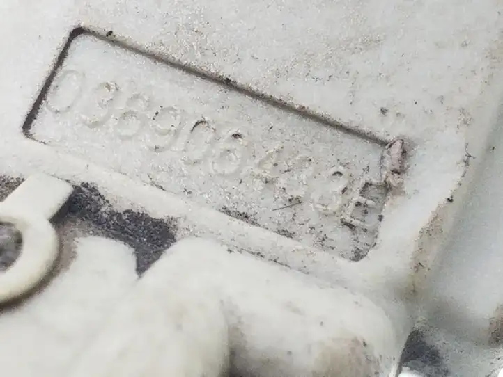Volkswagen PASSAT B6 (2005 - 2010) 036906433E Датчик коленвала — фото 4