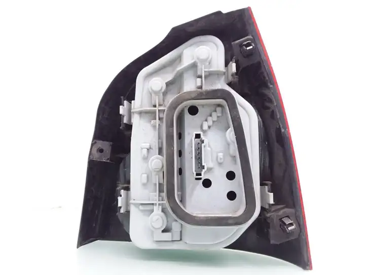 Volkswagen Polo (2001 - 2005) 6Q6945095B Задний фонарь в кузове — фото 2