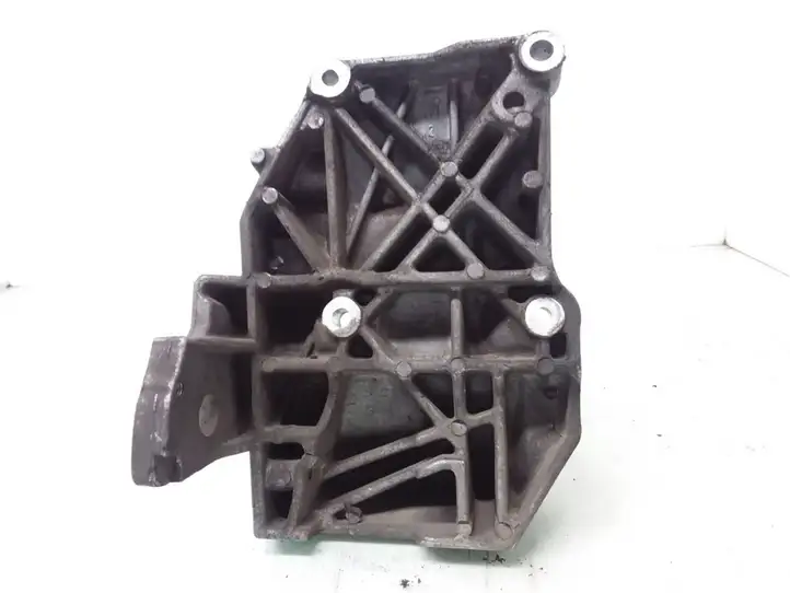 Audi A4 S4 B5 8D (1999 - 2001) 038260885C Кронштейн компрессора кондиционера воздуха — фото 3