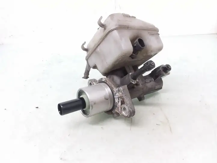 Opel Astra G (1998 - 2004) 32066734 Главный тормозной цилиндр — фото 1