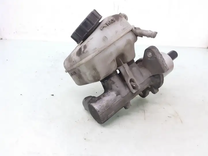 Opel Astra G (1998 - 2004) 32066734 Главный тормозной цилиндр — фото 3