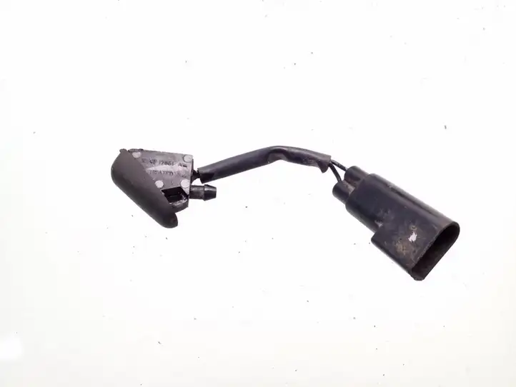 Ford Focus (2005 - 2008) XS4117666A Форсунка омывателя лобового стекла — фото 1