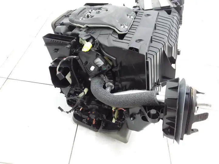 BMW 5 G30 G31 (2016 - ) 9868742 Комплект системы вентиляции салона — фото 5
