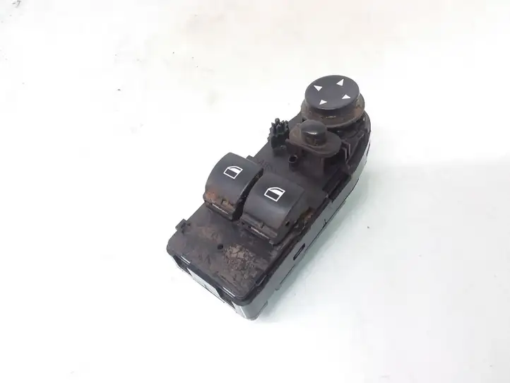 BMW 1 E81 E87 (2004 - 2011) 9167157 Кнопка стеклоподъемников — фото 1
