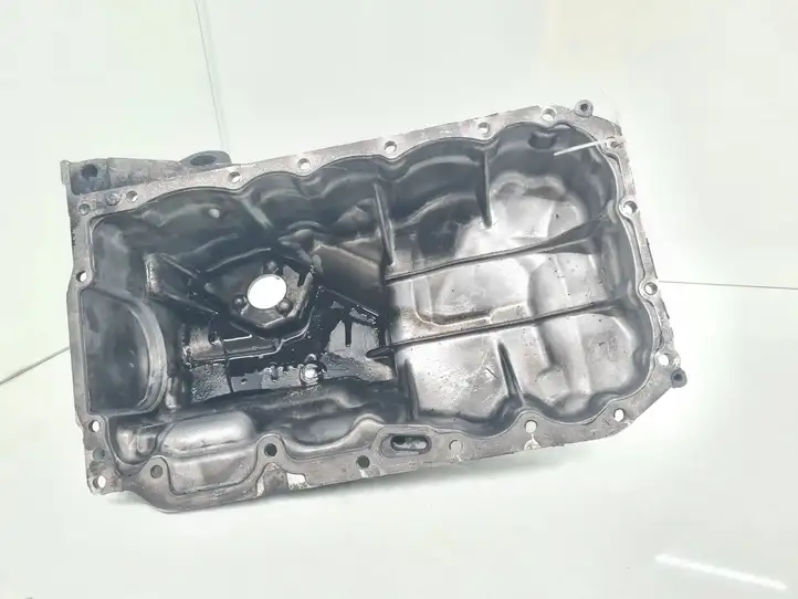 BMW 3 F30 F35 F31 (2012 - 2018) 7812360 Картер двигателя — фото 1