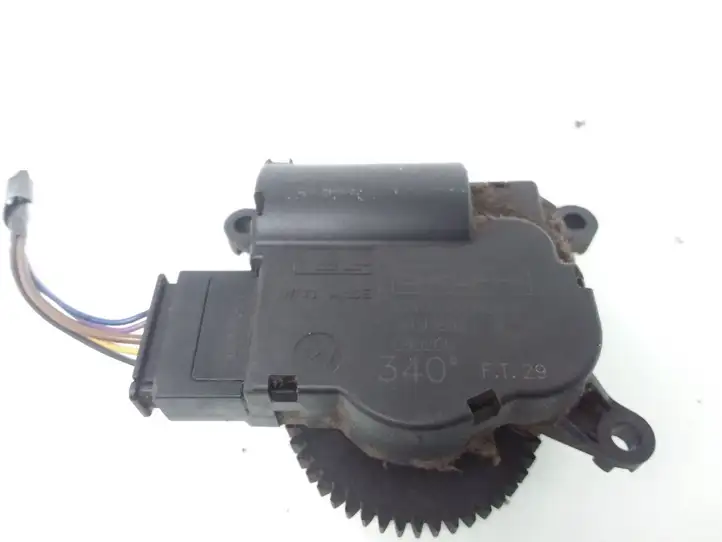 Opel Astra H (2004 - 2009) 52406337R05 Двигатель задвижки потока воздуха — фото 3