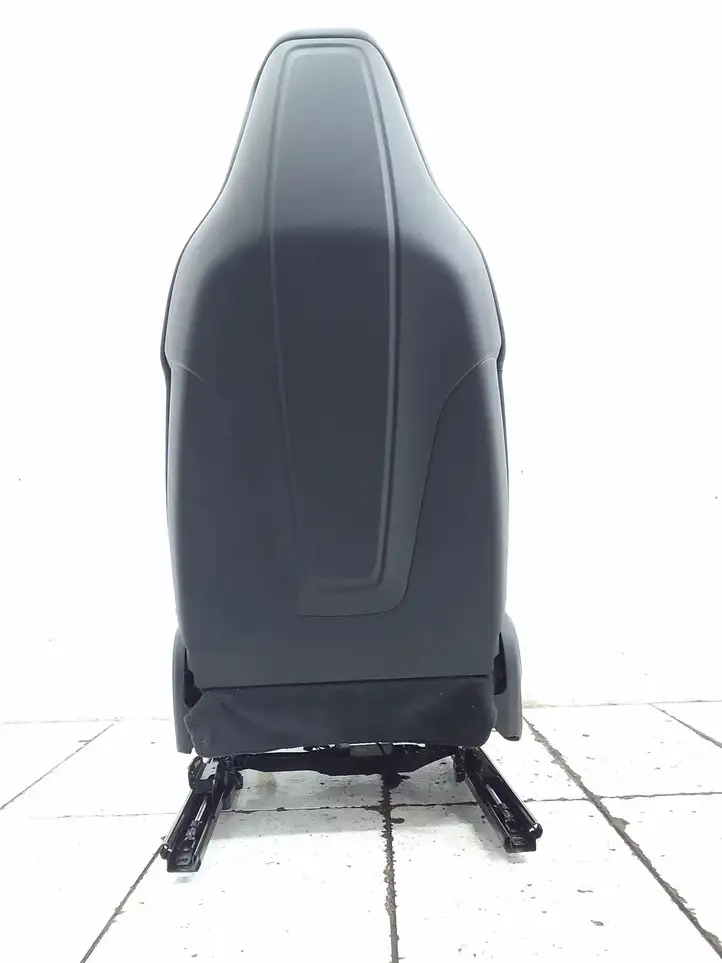 Porsche Taycan 9J1 (2019 - ) 9J1971370A Переднее сиденье пассажира — фото 4