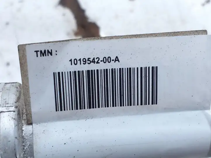 Tesla Model S (2012 - 2016) 101954200A Трубки и шланги кондиционера — фото 5