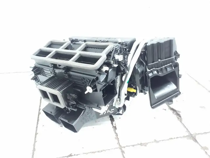 Porsche Taycan 9J1 (2019 - ) CZ116761490 Комплект системы вентиляции салона — фото 1