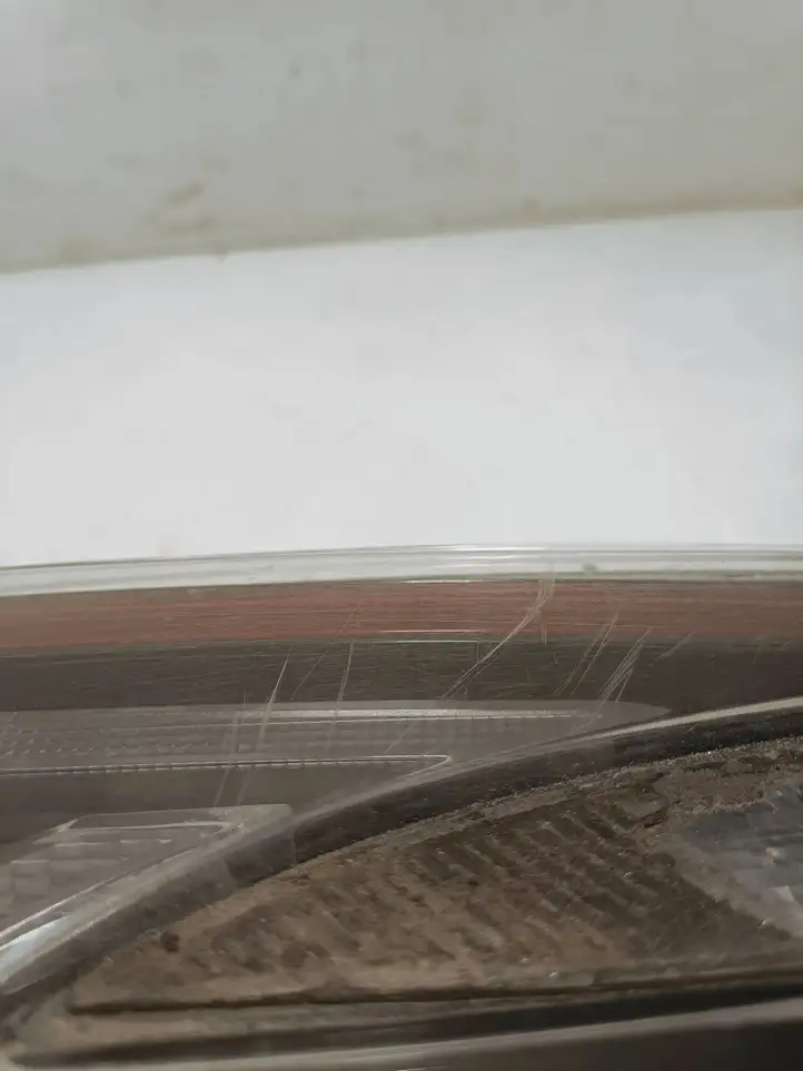 Tesla Model S (2012 - 2016) 600592500B Задний фонарь в крышке багажника — фото 7