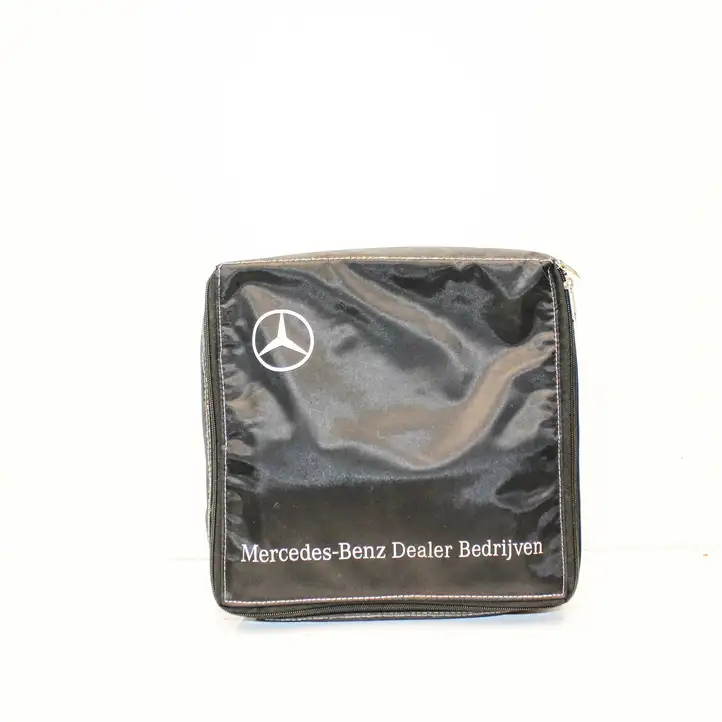 Mercedes-Benz C W205 (2014 - 2021) A0005830461 Звукоизоляция багажника — фото 1