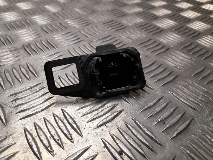 Toyota RAV 4 (XA40) (2012 - 2018) 8679042061 Камера заднего вида в бампере — фото 2