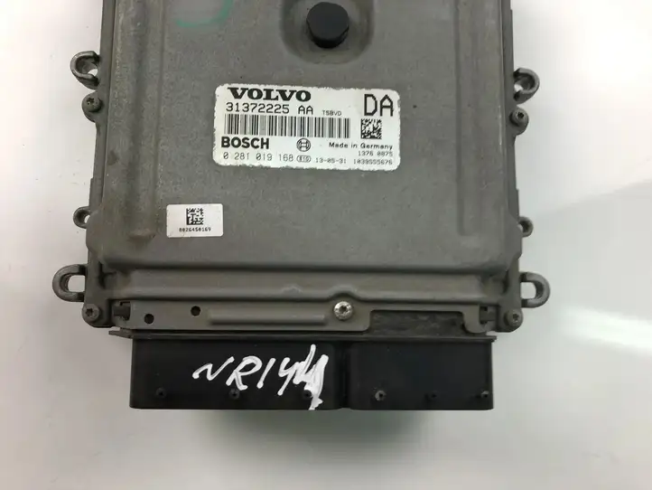 Volvo XC90 (2014 - 2019) 31372225AA Блок управления двигателем (ECU) — фото 2