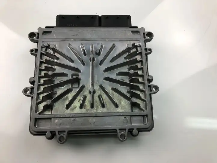 Volvo XC90 (2014 - 2019) 31372225AA Блок управления двигателем (ECU) — фото 4