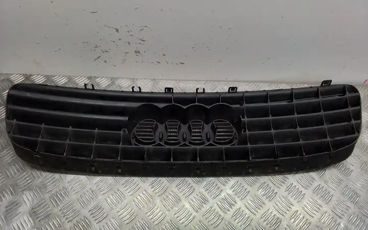 Audi TT Mk1 (2003 - 2006) 8N0853653 Передняя решетка — фото 2