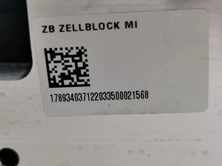 Mercedes-Benz EQC (2018 - ) A7893403412 Аккумулятор гибридного / электрического автомобиля — фото 11