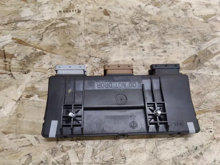 Maserati GranTurismo (2007 - 2019) 233777 Блок управления сиденьем — фото 4