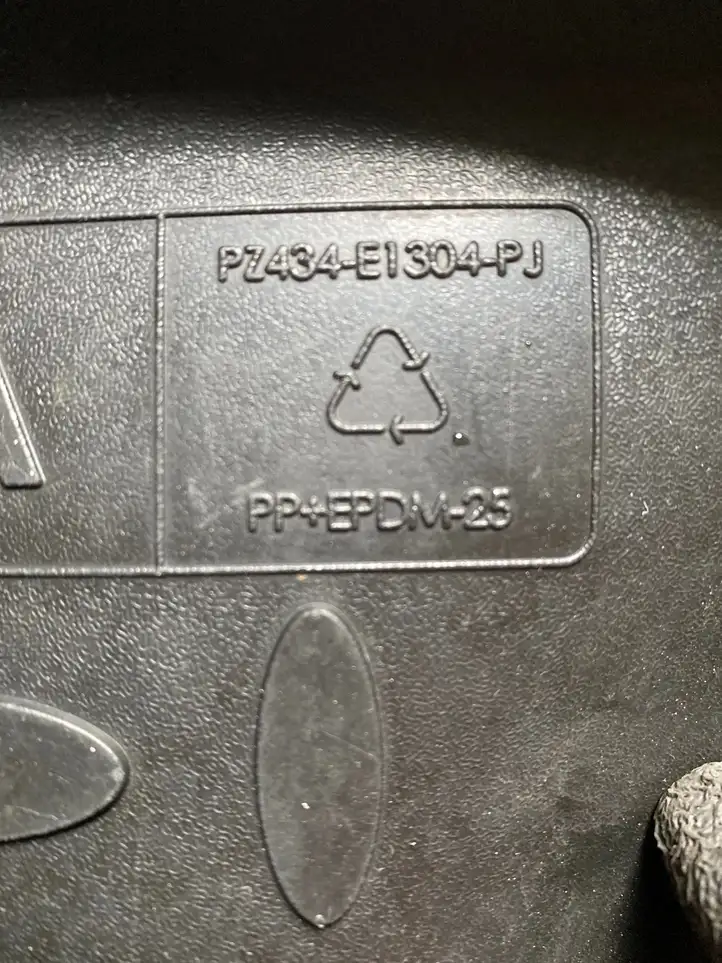 Toyota Auris 150 (2006 - 2012) PZ434E1304PJ Задний коврик салона — фото 5