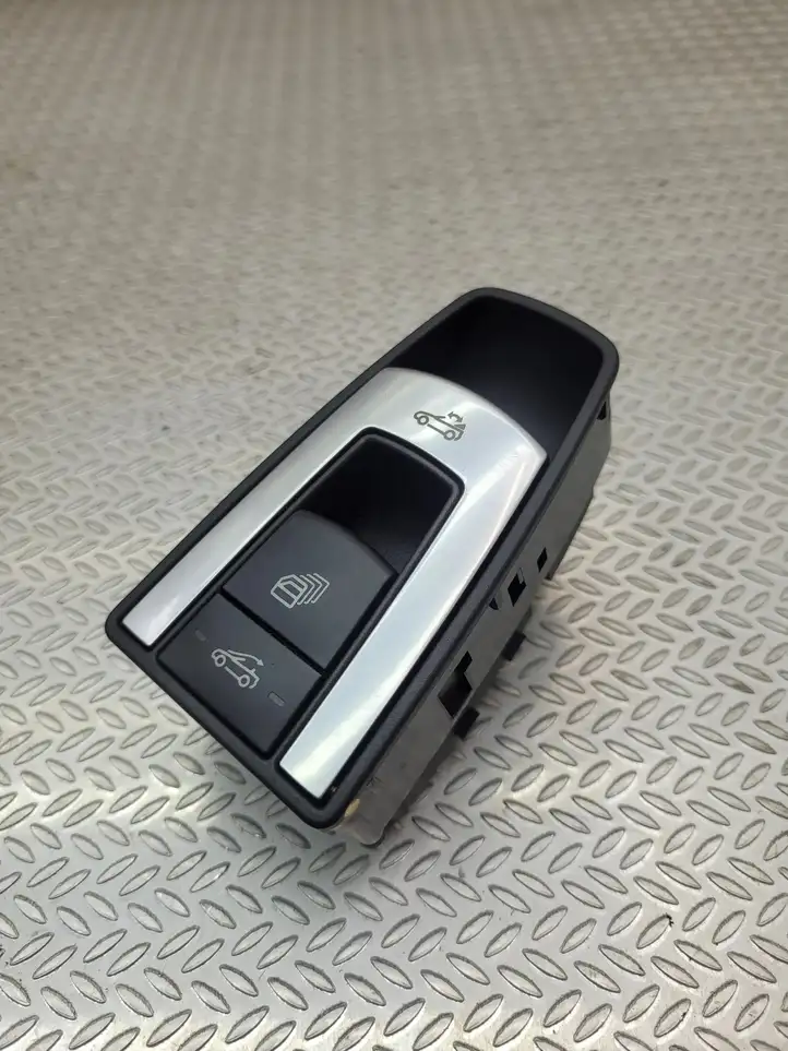 Mercedes-Benz E A207 (2010 - 2017) A2078207410 Кнопка управления крышей — фото 4