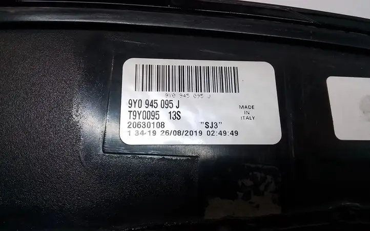 Porsche Cayenne (9Y0 9Y3) (2018 - ) 9Y0945081Q Задний фонарь в крышке багажника — фото 10